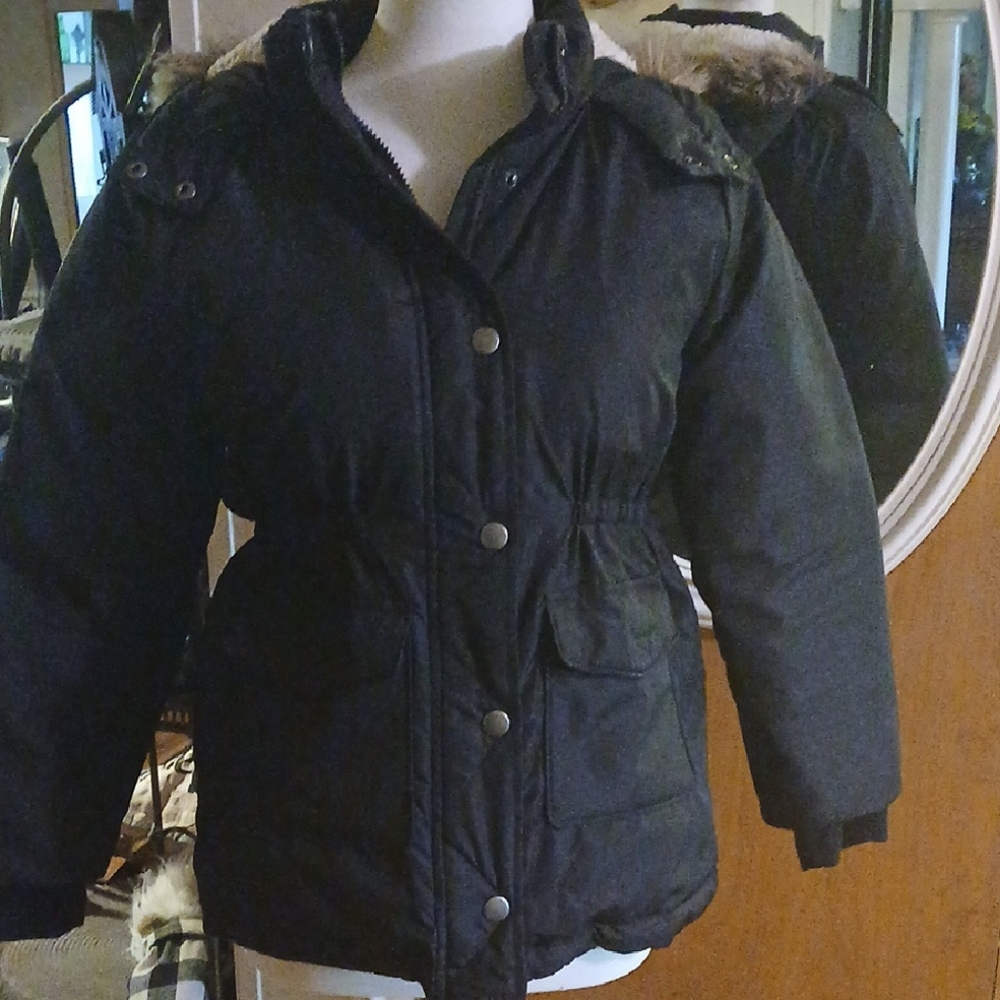 Girls Size L  Old Navy Puffer Jacket